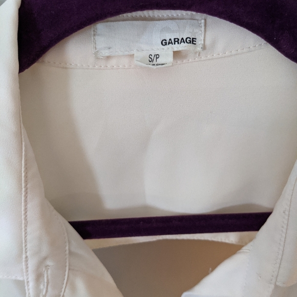 Long Sleeved Open Back Chiffon Button Down Shirt - Picture 5 of 8